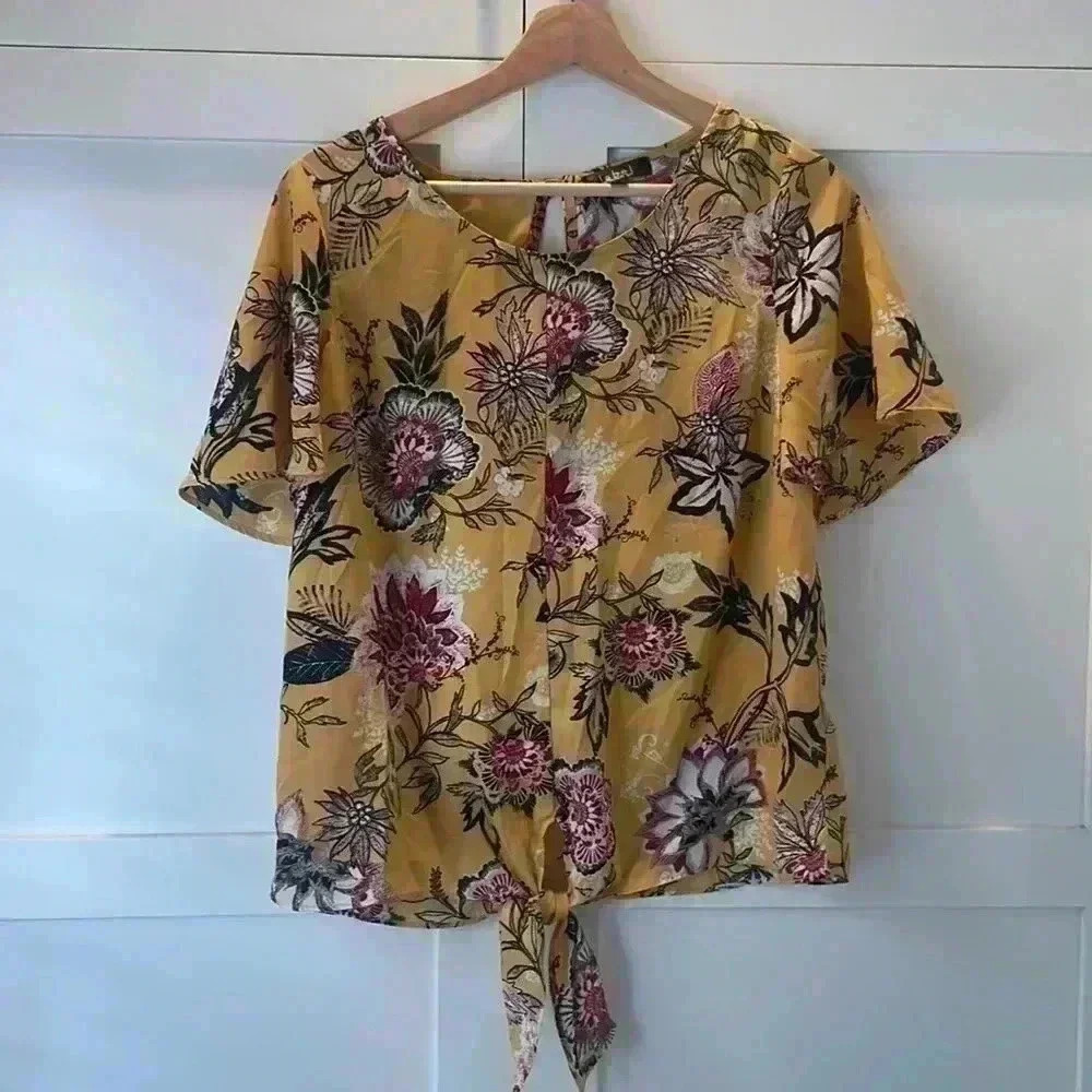 Women’s short sleeve Boho style top